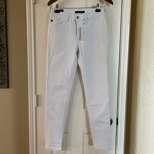 Kancan White Skinny Jeans  Size 28 NWT